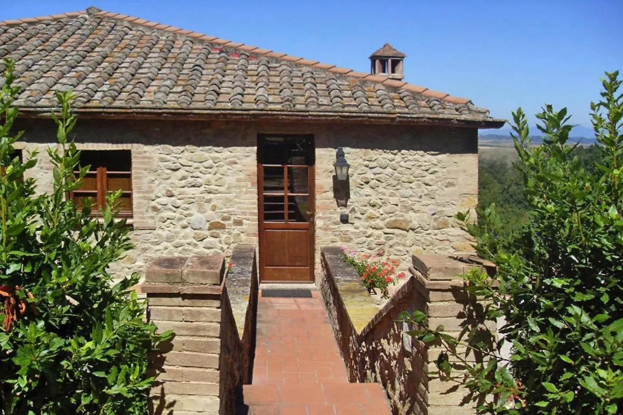 Apartment In Volterra With Garden 0*,  Itálie