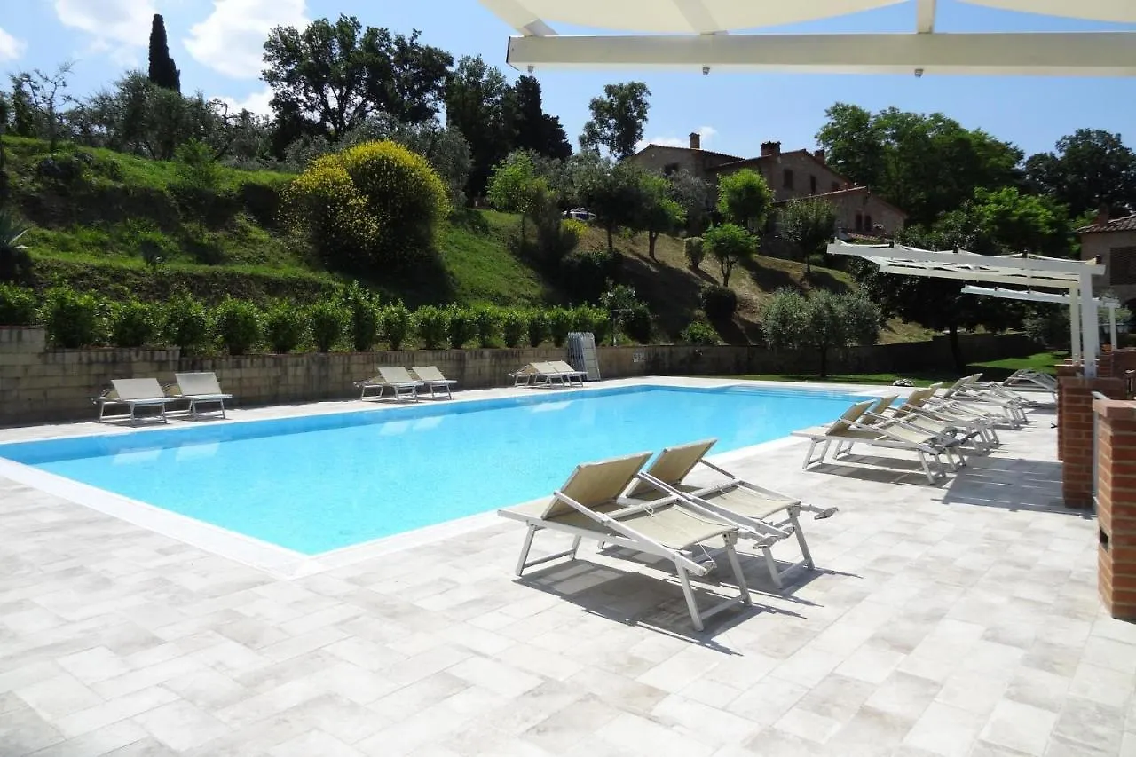 Apartment In Volterra With Garden